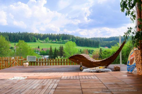 Entire House in Schwarzwald with mountain view, private Gym,Sauna and Garden Unterkirnach